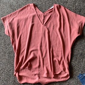 Women’s nice top blush color size XS